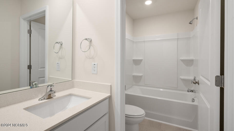 303 Galvin Rdg Run Sanford, NC 27330 - Photo 27 of 40 303-galvins-ridge-012