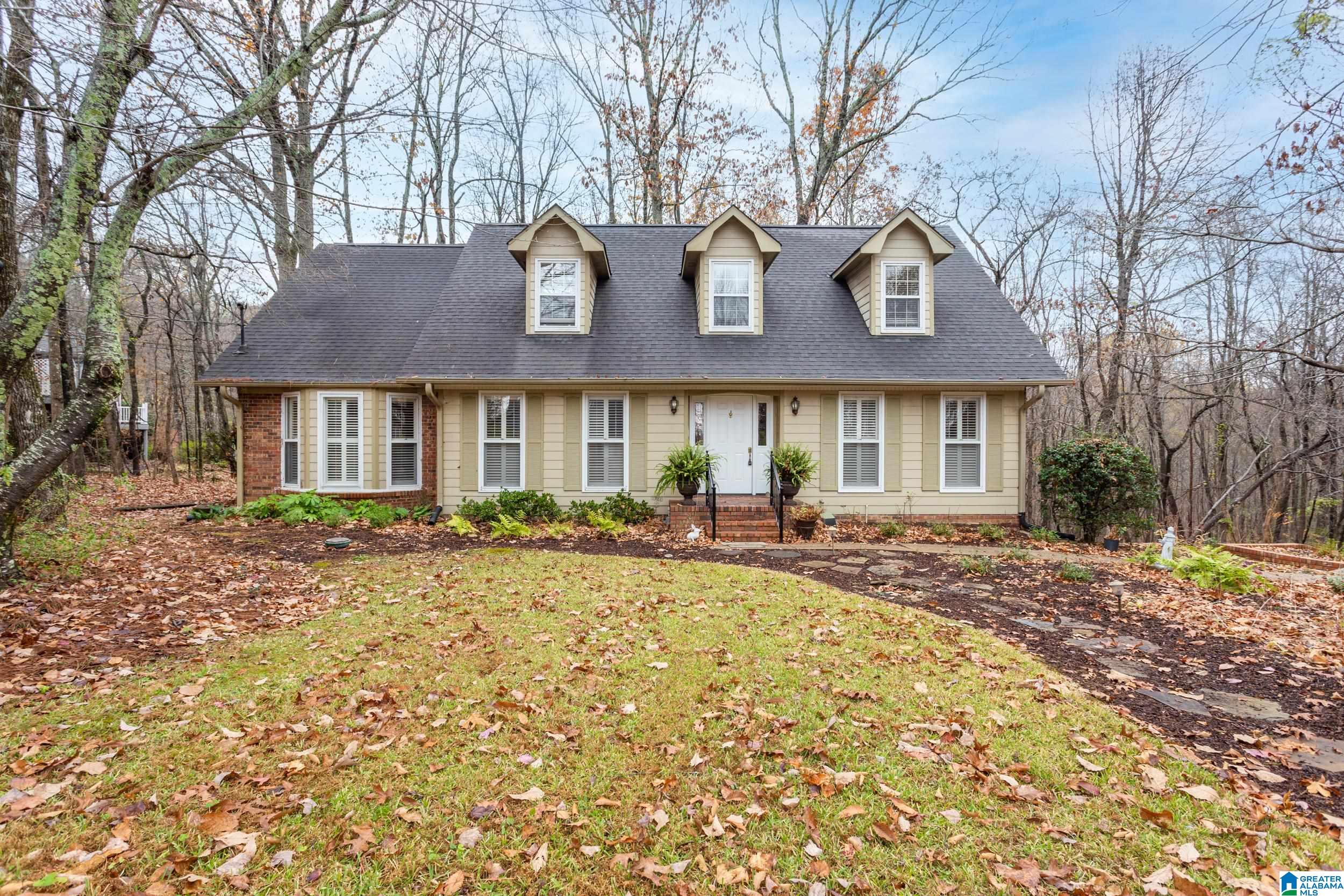 2201 Hathaway Heights Road Anniston, AL 36207 - Photo 1 of 37