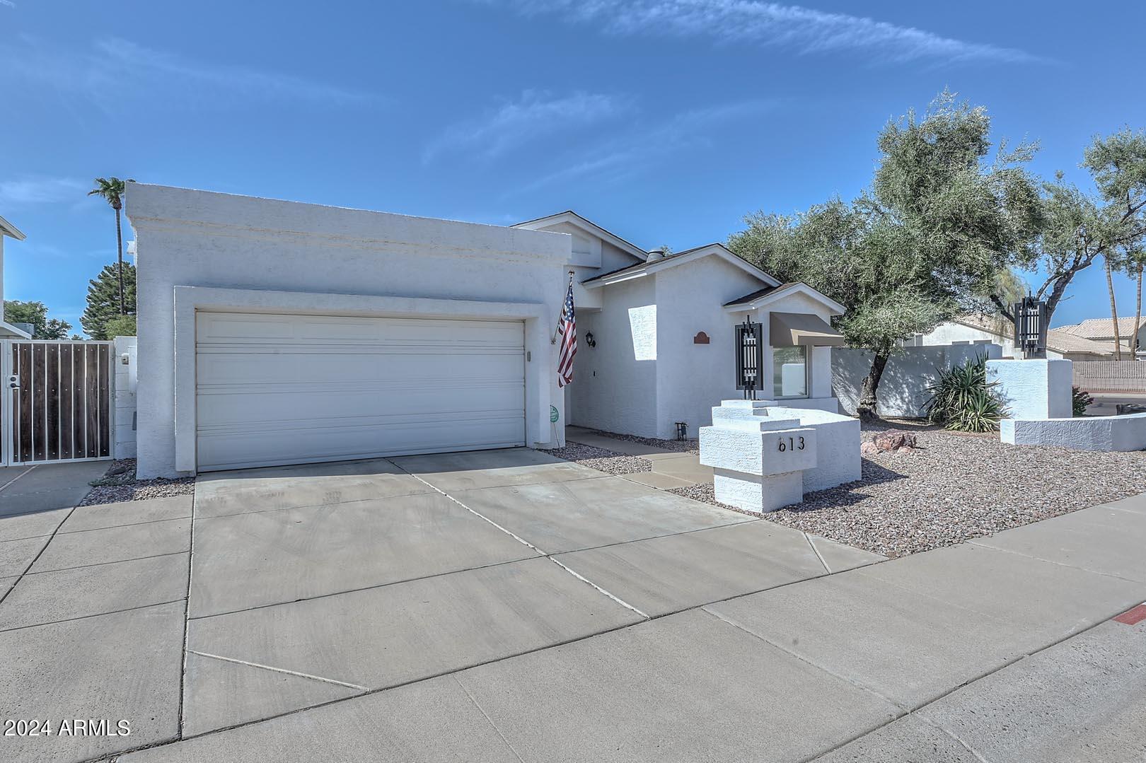 613 West Grandview Road Phoenix, AZ 85023 - Photo 38 of 47 Front View-Garage