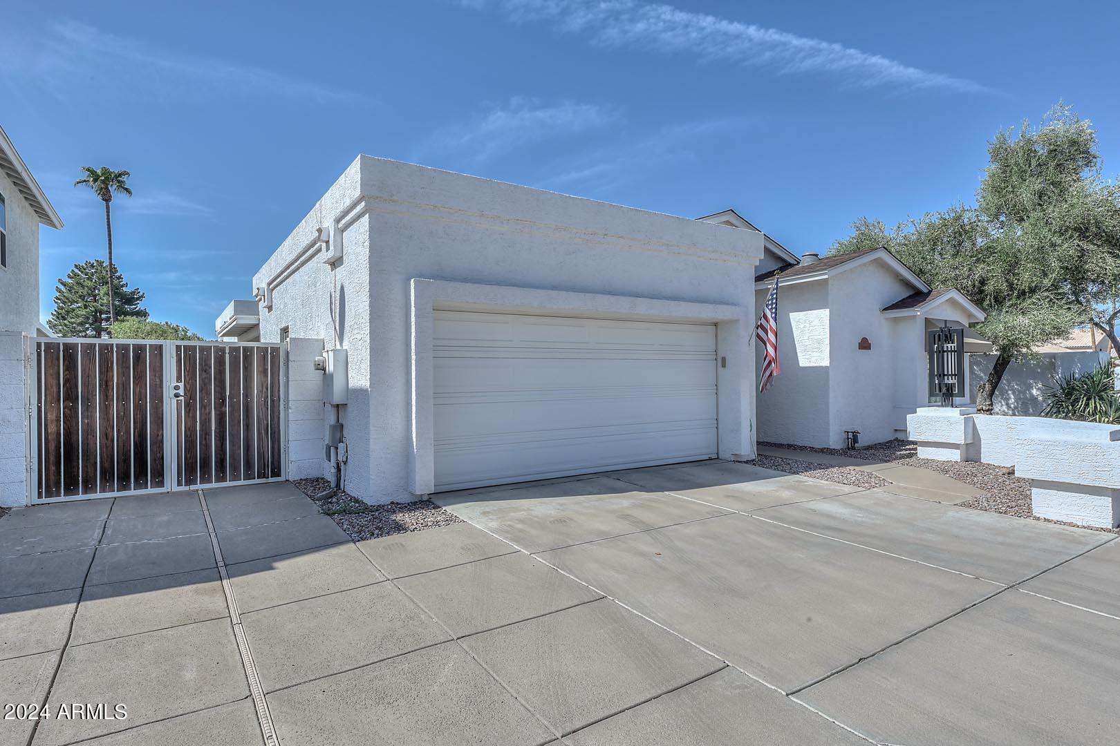 613 West Grandview Road Phoenix, AZ 85023 - Photo 41 of 47 Side Gate