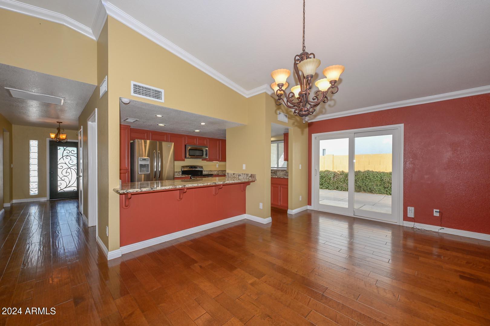 613 West Grandview Road Phoenix, AZ 85023 - Photo 7 of 47 Breakfast Room-Kitchen