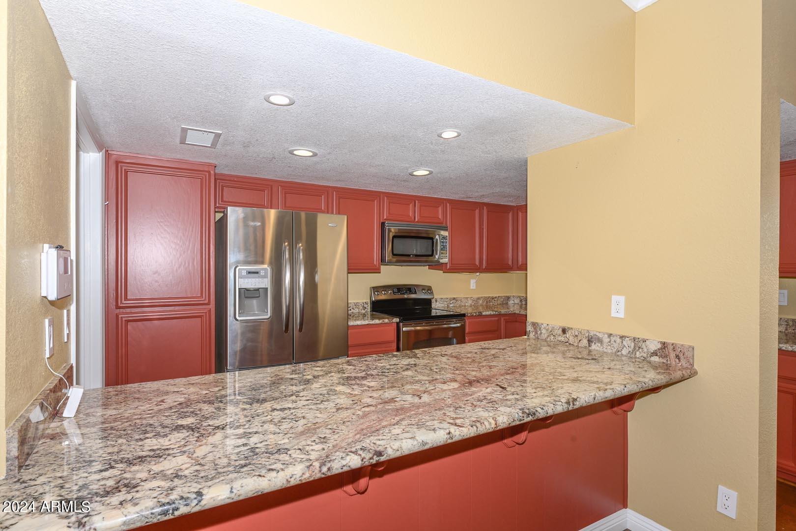 613 West Grandview Road Phoenix, AZ 85023 - Photo 8 of 47 Kitchen