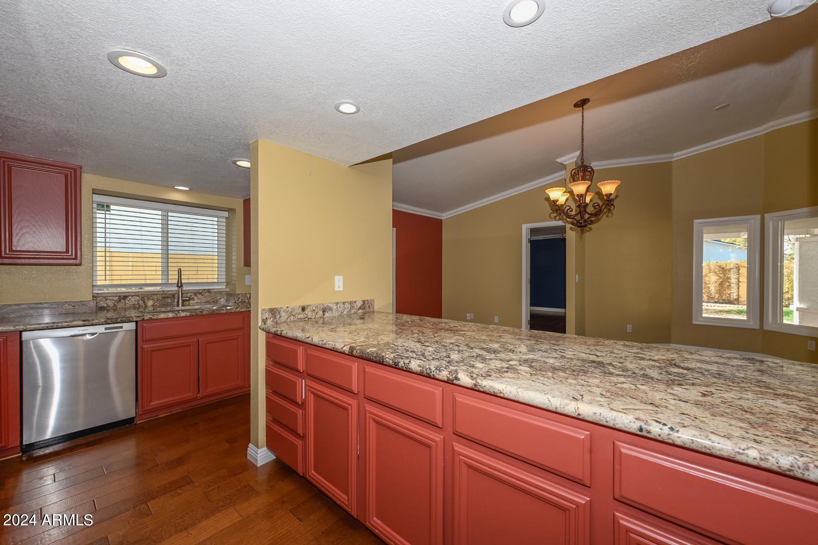 613 West Grandview Road Phoenix, AZ 85023 - Photo 9 of 47 Kitchen3