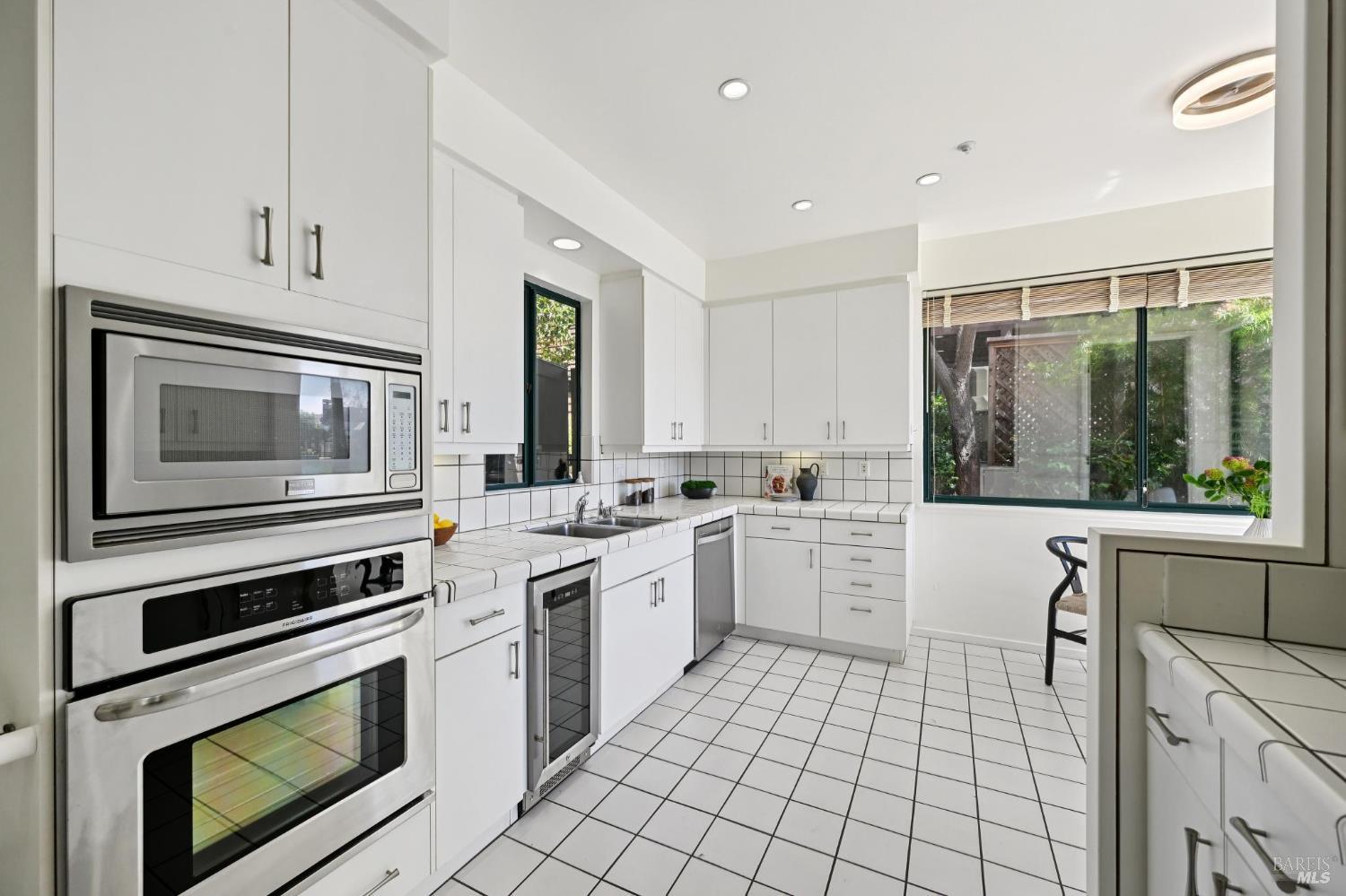 24 Lagoon Vista Road Tiburon, CA 94920 - Photo 28 of 56