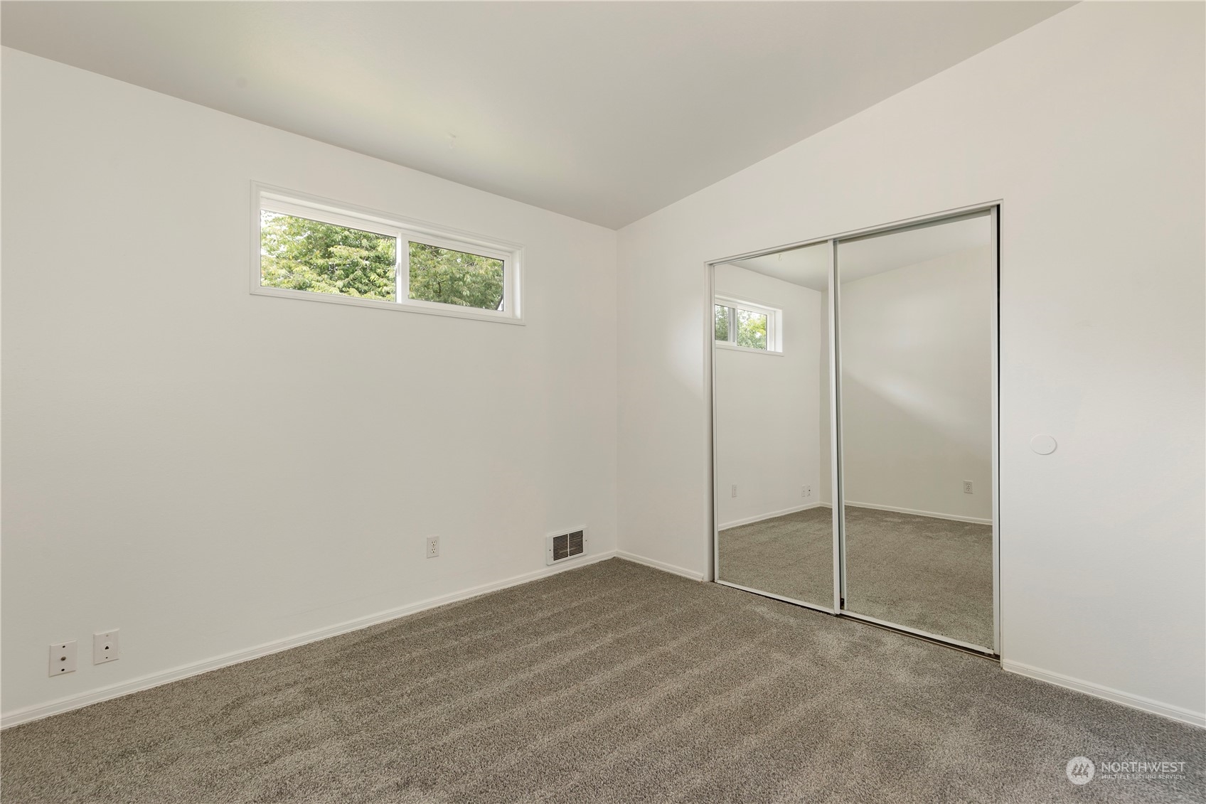 629 Monroe Street Monroe, WA 98272 - Photo 29 of 38 an empty room with closet