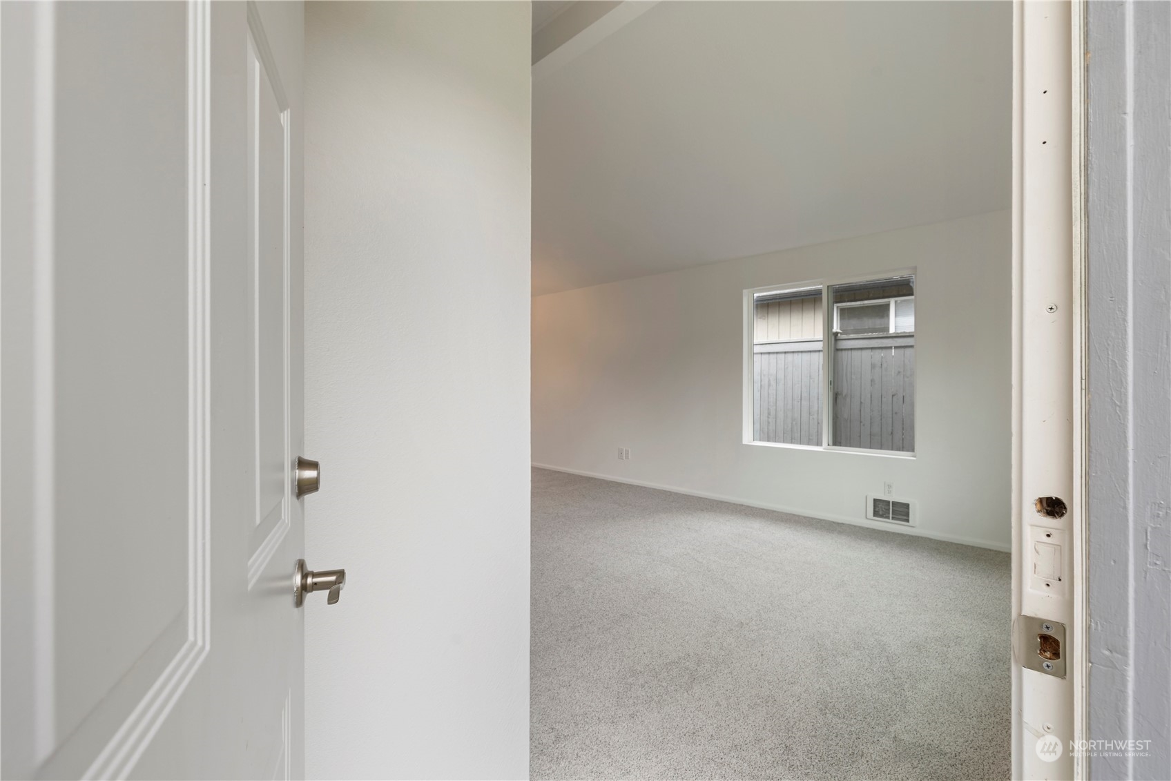 629 Monroe Street Monroe, WA 98272 - Photo 3 of 38 a view of an empty room