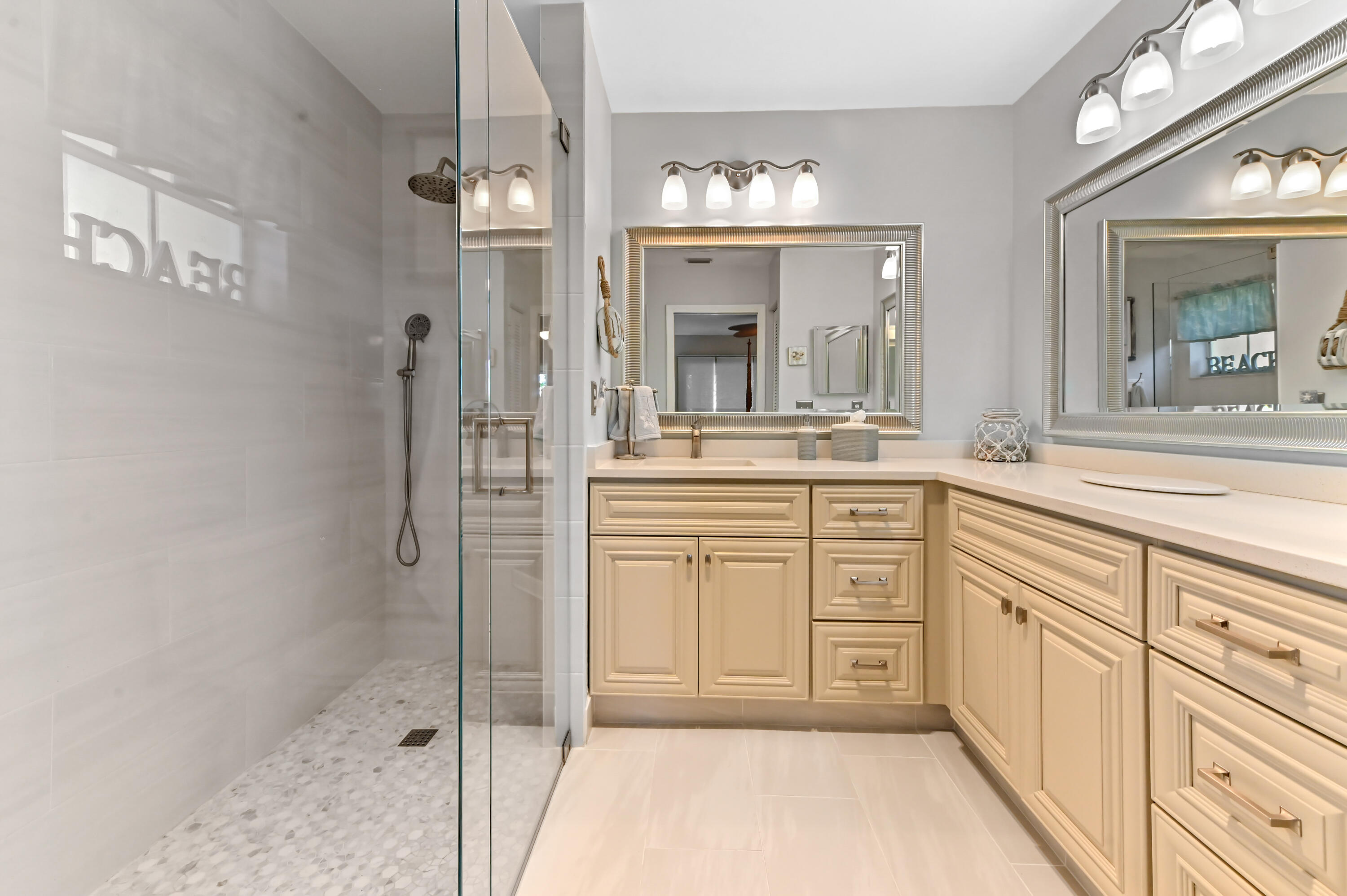 7615 Red Ruby Drive Delray Beach, FL 33446 - Photo 17 of 34 25 bathroom 01