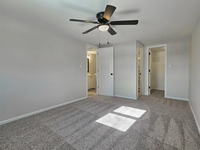 $299,808 | 946 West Arlington Lane, Crete, IL 60417