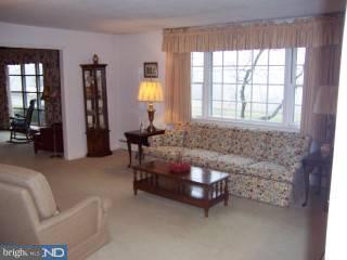 41 Sunset Avenue Ewing, NJ 08628 - Photo 3 of 6