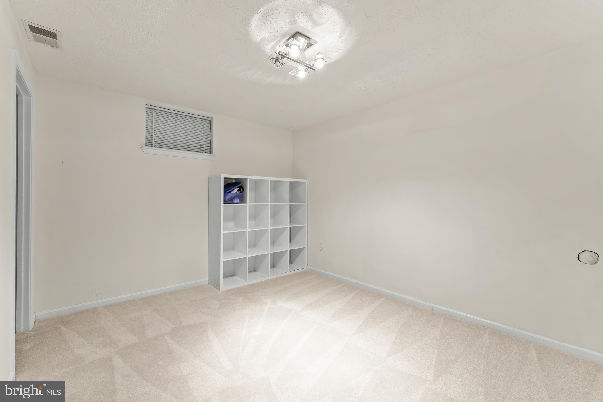 7986 Northumberland Road Springfield, VA 22153 - Photo 33 of 46 Gallery Image 33