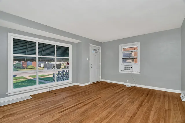 $139,900 | 1481 Lincoln Avenue, Calumet City, IL 60409