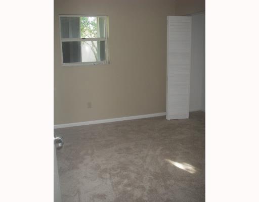 1733 Northwest Spruce Ridge Drive Stuart, FL 34994 - Photo 6 of 8 Gallery Image 6