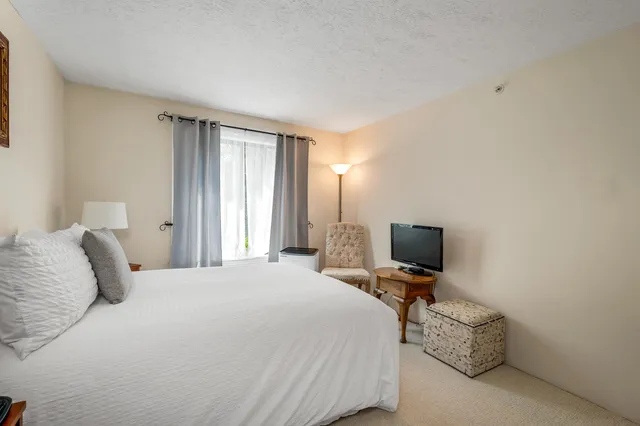 $265,000 | 19 Saco Street, Unit 92, Conway, NH 03813