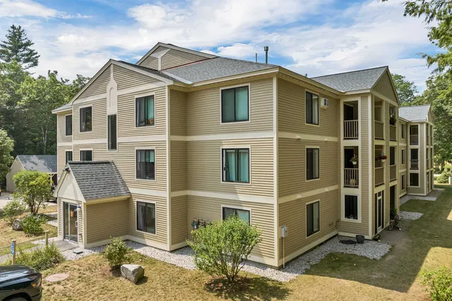 $265,000 | 19 Saco Street, Unit 92, Conway, NH 03813