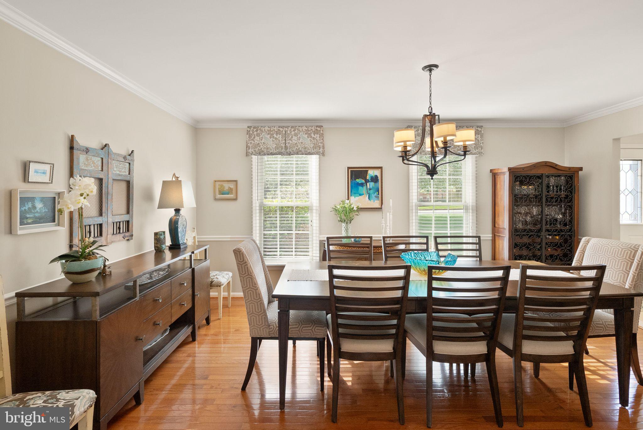 813 Lunenburg Road Great Falls, VA 22066 - Photo 13 of 91