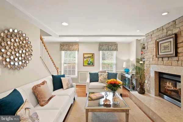 $1,750,000 | 813 Lunenburg Road, Great Falls, VA 22066