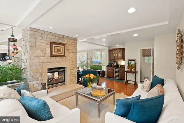 $1,750,000 | 813 Lunenburg Road, Great Falls, VA 22066