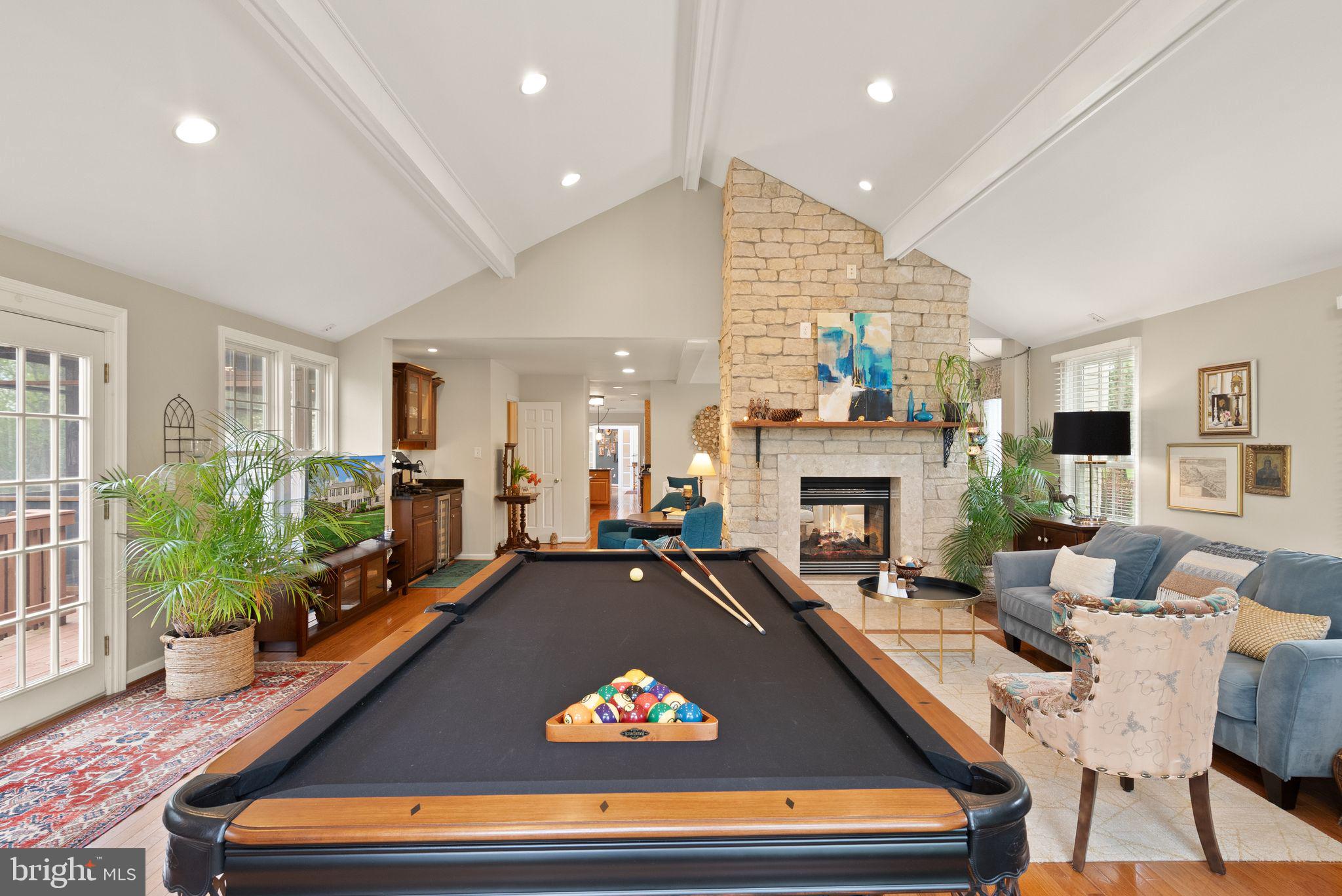 813 Lunenburg Road Great Falls, VA 22066 - Photo 24 of 91