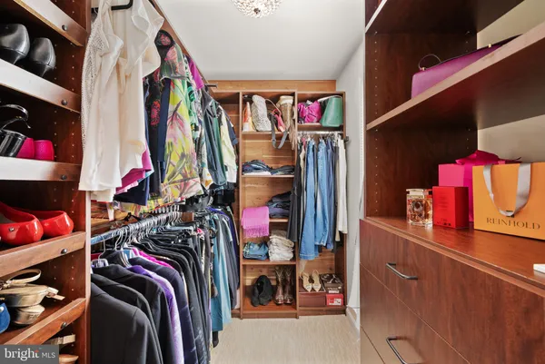 $1,750,000 | 813 Lunenburg Road, Great Falls, VA 22066