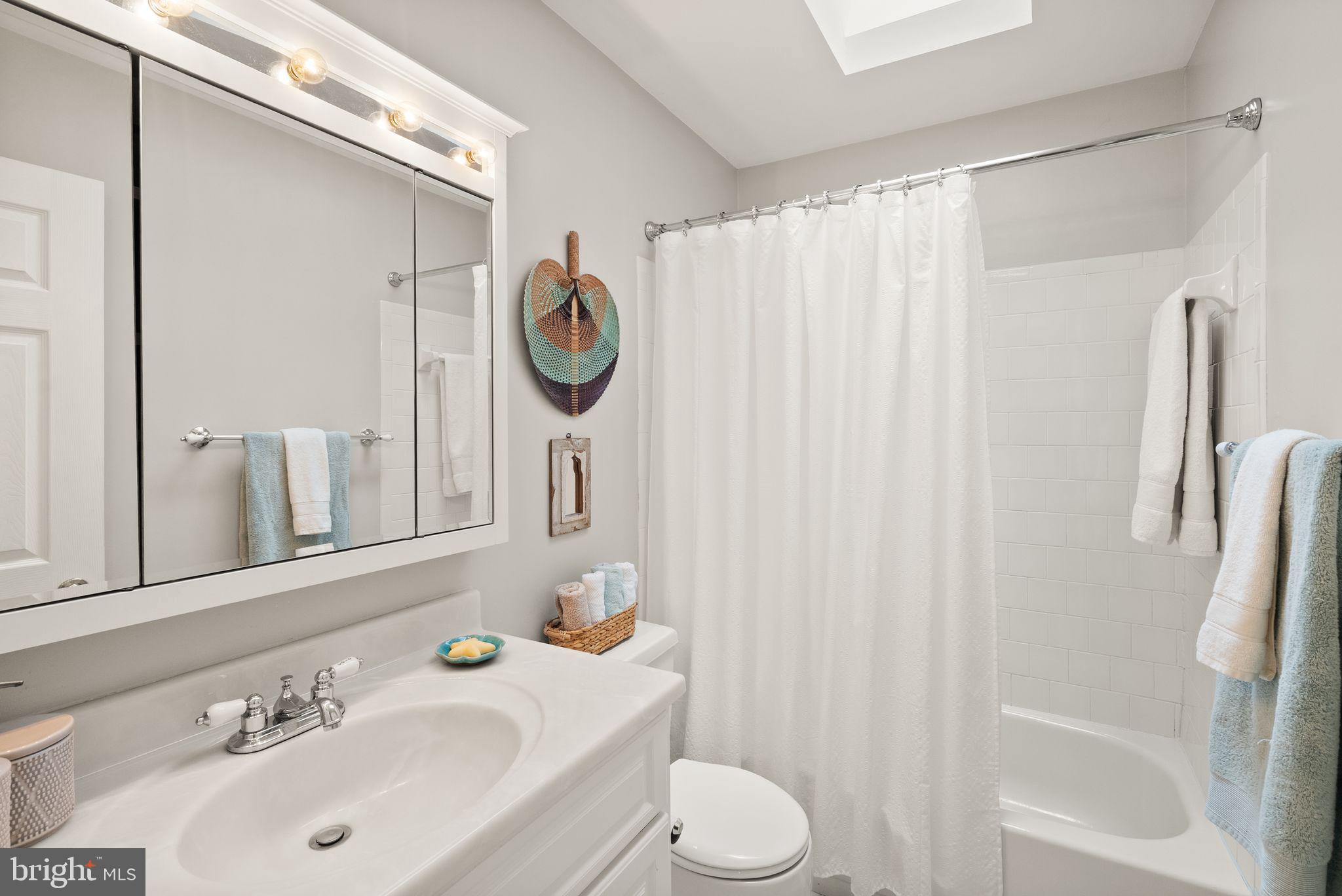 813 Lunenburg Road Great Falls, VA 22066 - Photo 64 of 91