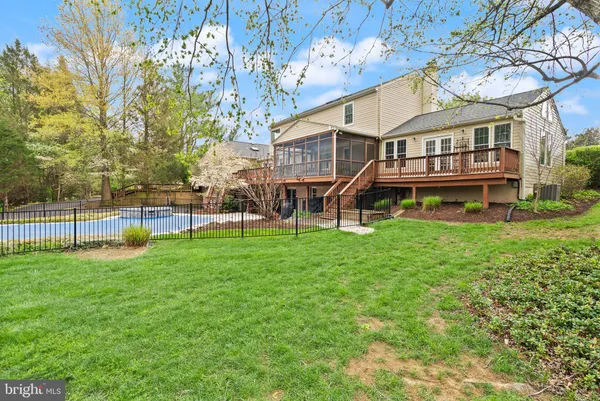 $1,750,000 | 813 Lunenburg Road, Great Falls, VA 22066