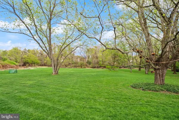 $1,750,000 | 813 Lunenburg Road, Great Falls, VA 22066