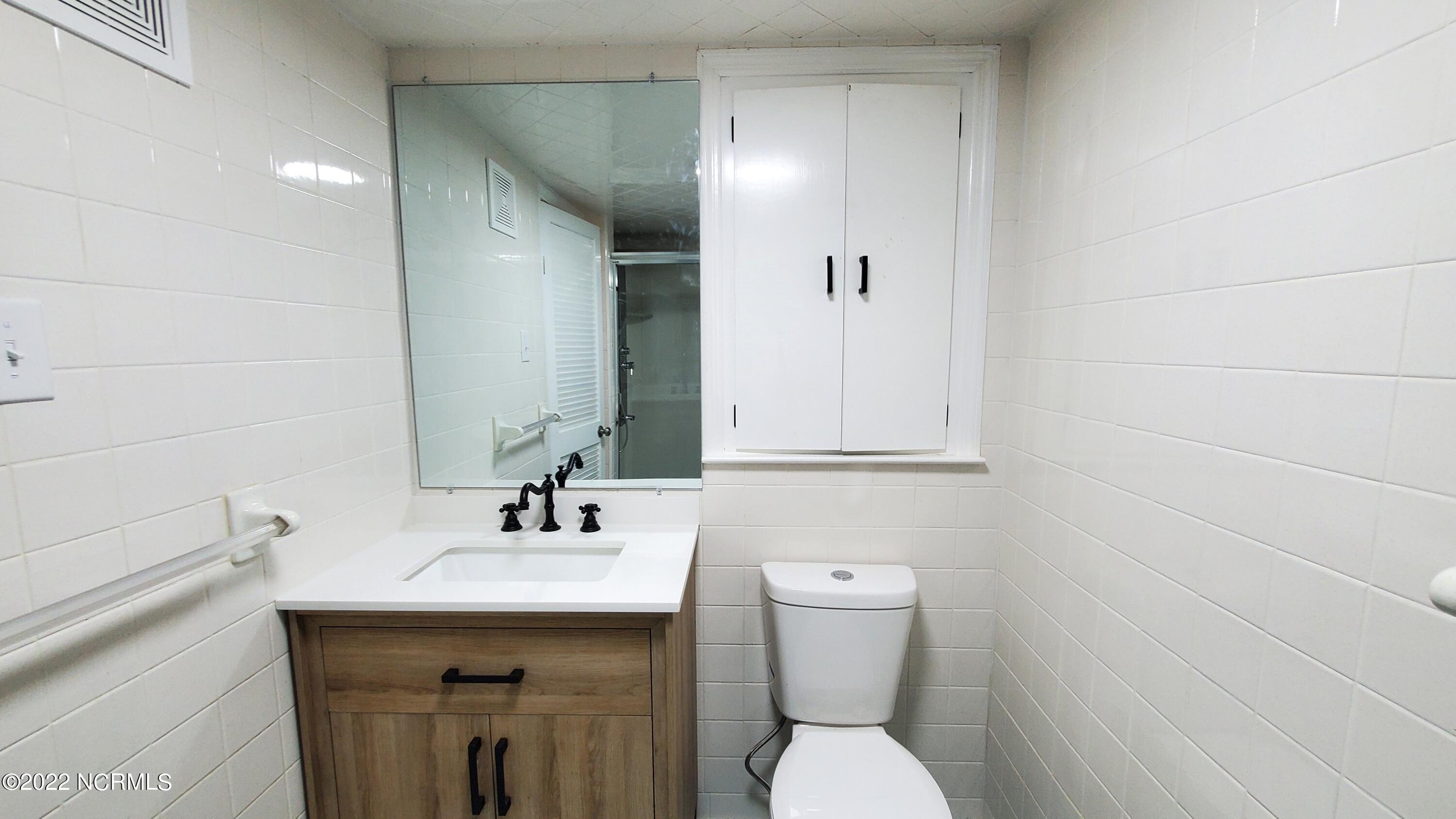 207 Fort Road New Bern, NC 28560 - Photo 16 of 27 Private Bath