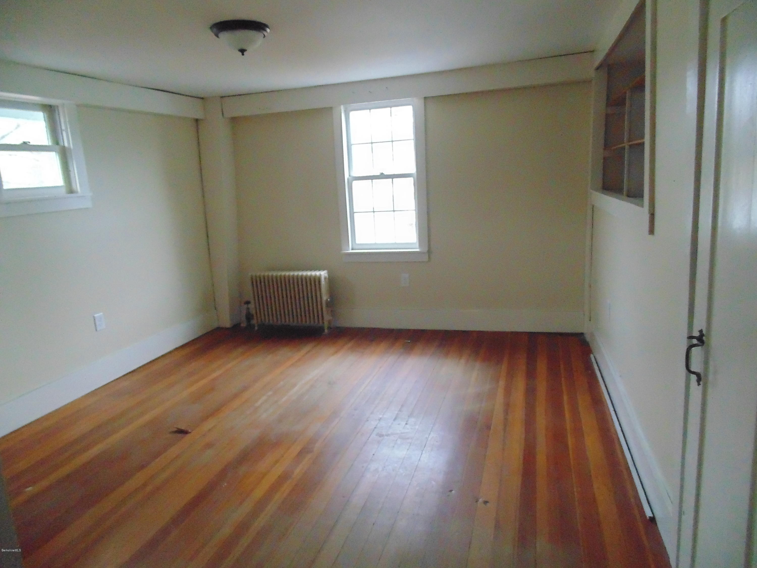 18 Klaus Anderson Road Southwick, MA 01077 - Photo 13 of 34 DSC02155