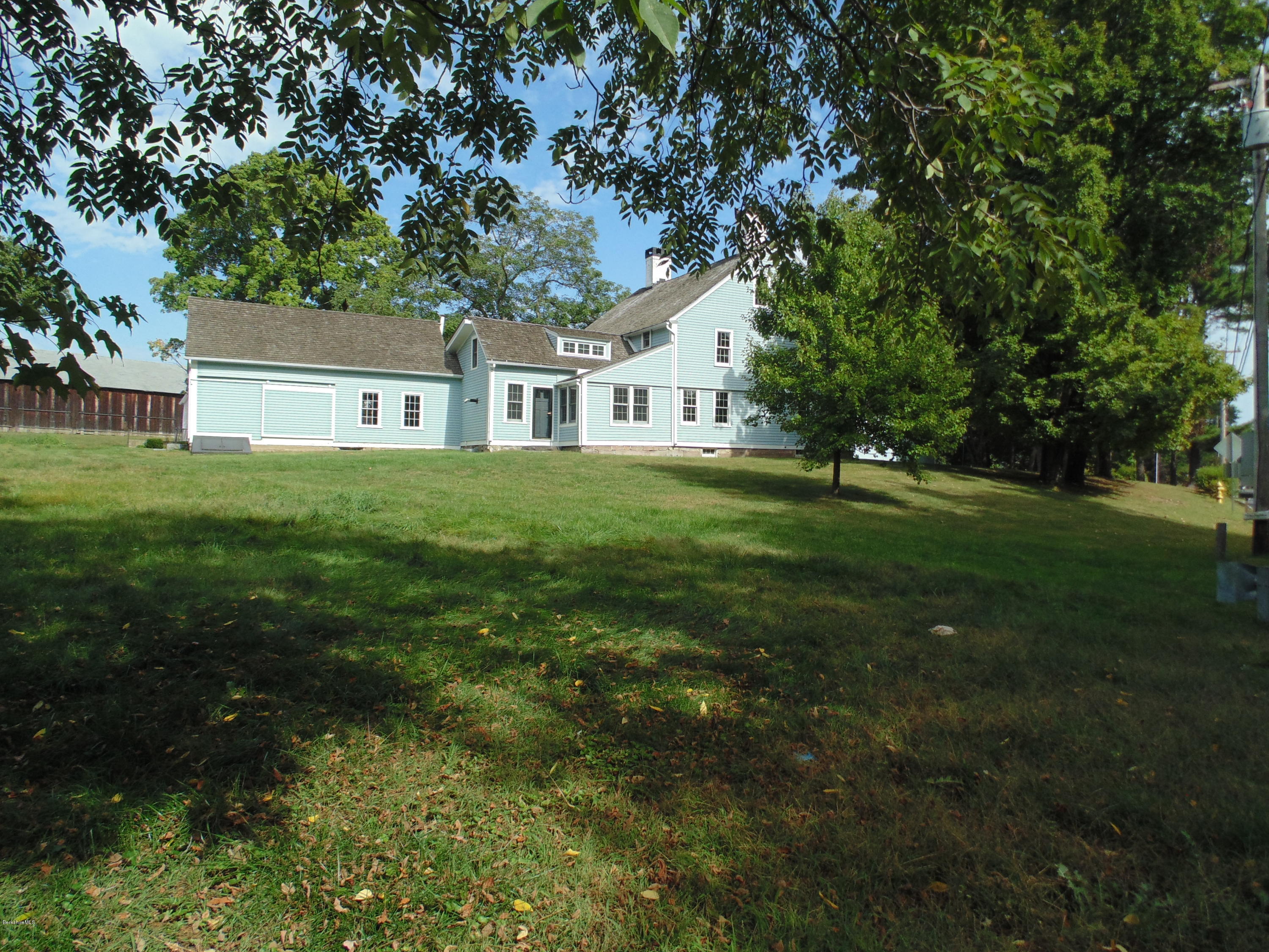 18 Klaus Anderson Road Southwick, MA 01077 - Photo 5 of 34 DSC01924