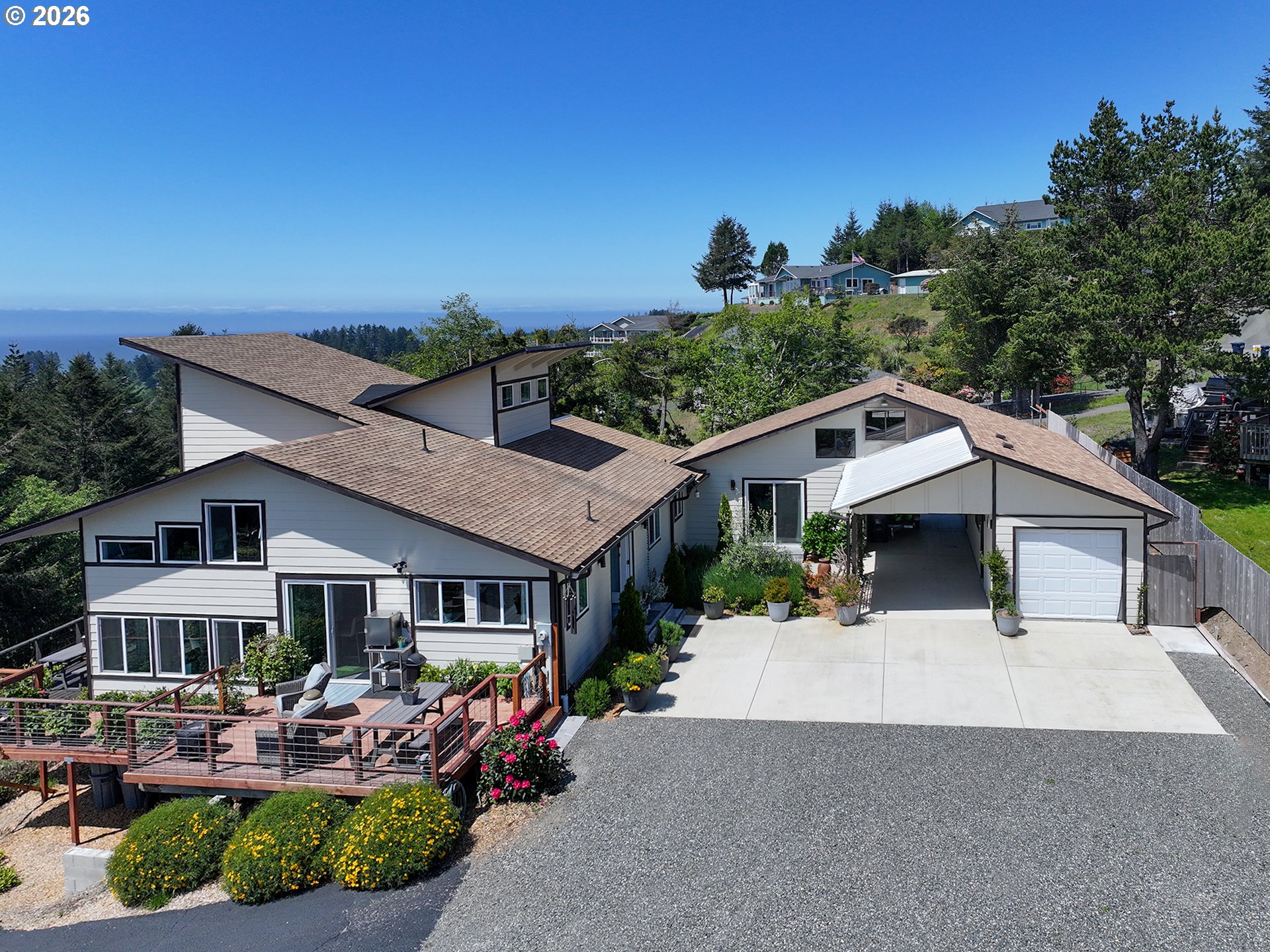 895 Marina Heights Road Brookings, OR 97415 - Photo 5 of 48