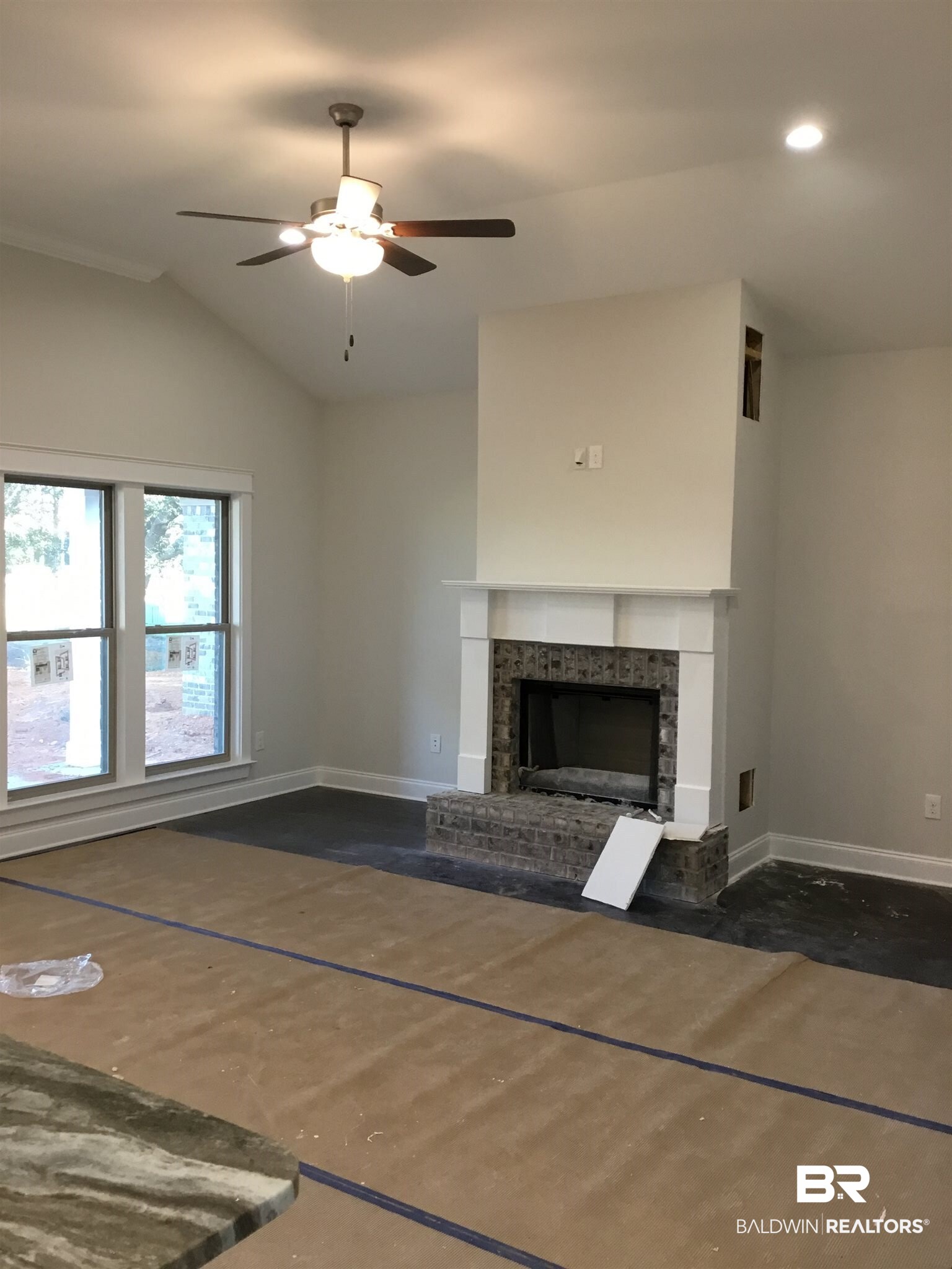 239 Divot Loop, Unit LOT 111 Fairhope, AL 36532 - Photo 8 of 32 Gas Fireplace