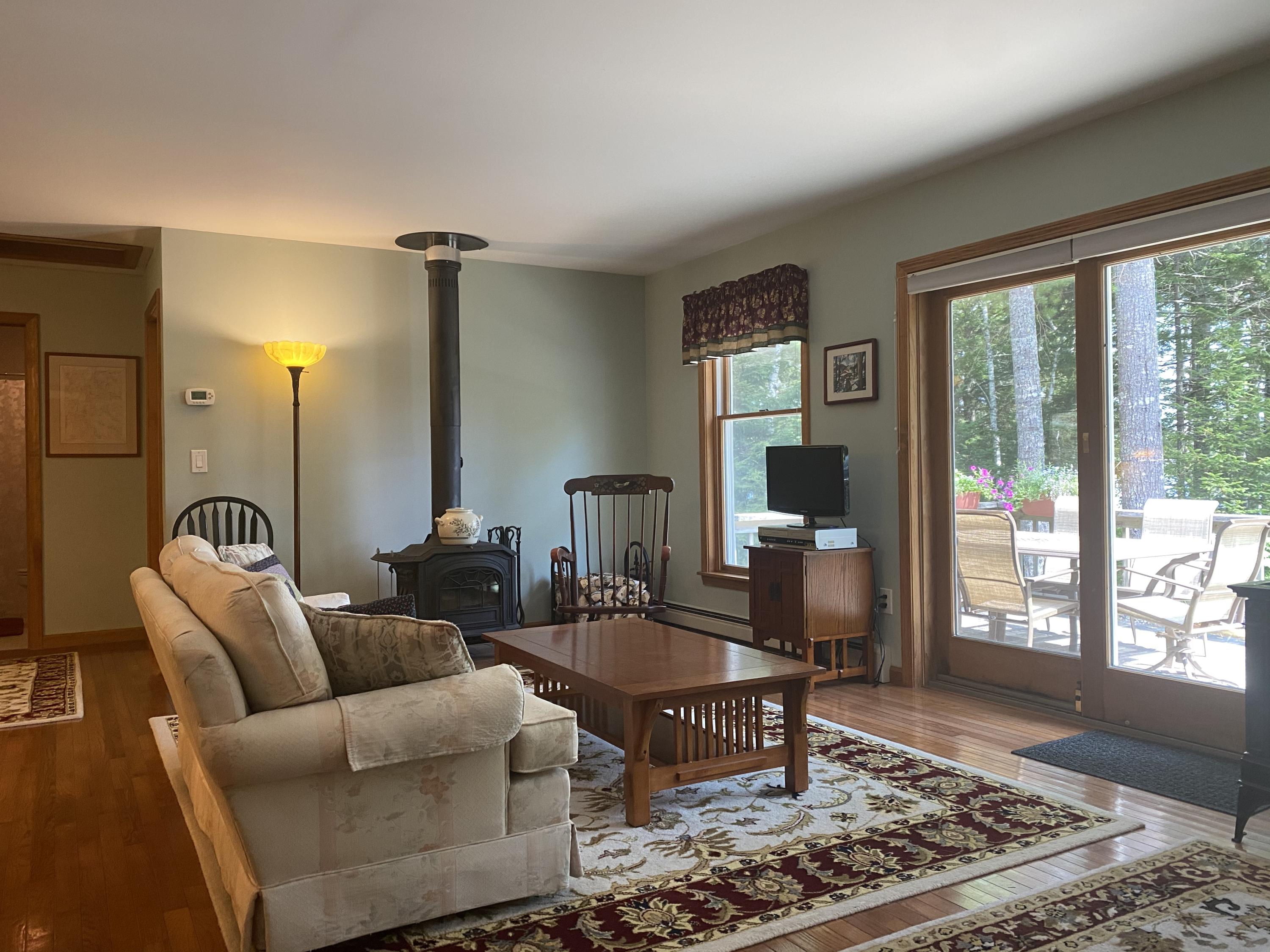 112 Decorum Road Surry, ME 04684 - Photo 7 of 56 05QQFN0XSRuXRyjD3GsuTA