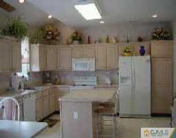 37 Peoples Line Road Somerset, NJ 08873 - Photo 2 of 8 Gallery Image 2