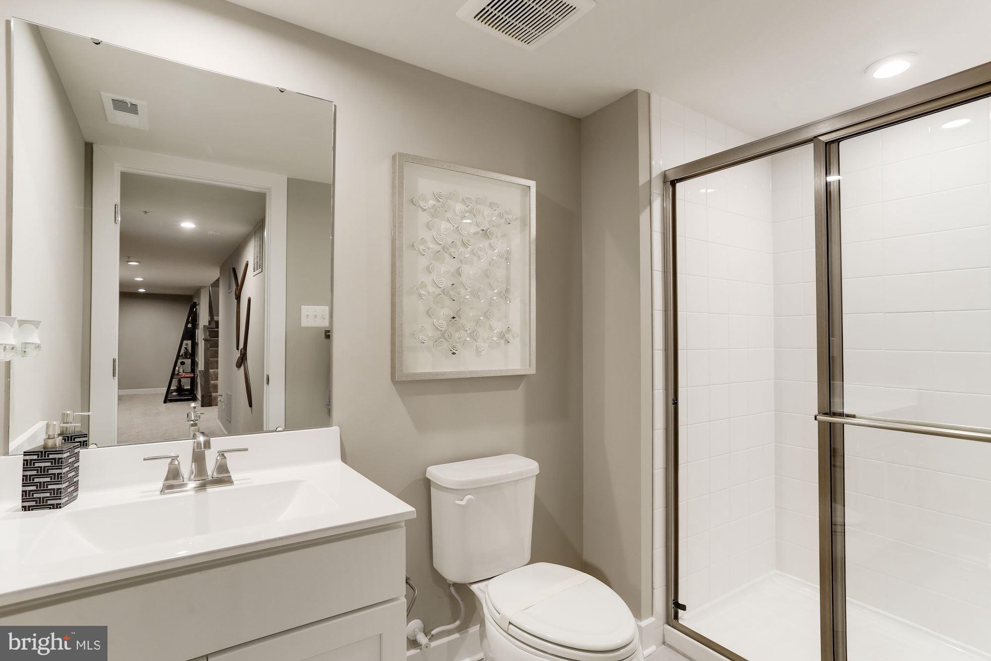 460 Spring Lane York, PA 17406 - Photo 11 of 17 Gallery Image 11