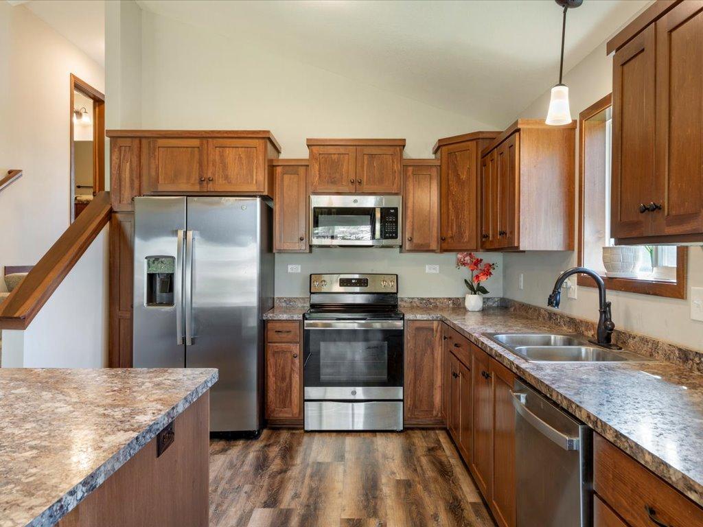 962 York Court Brainerd, MN 56401 - Photo 3 of 25