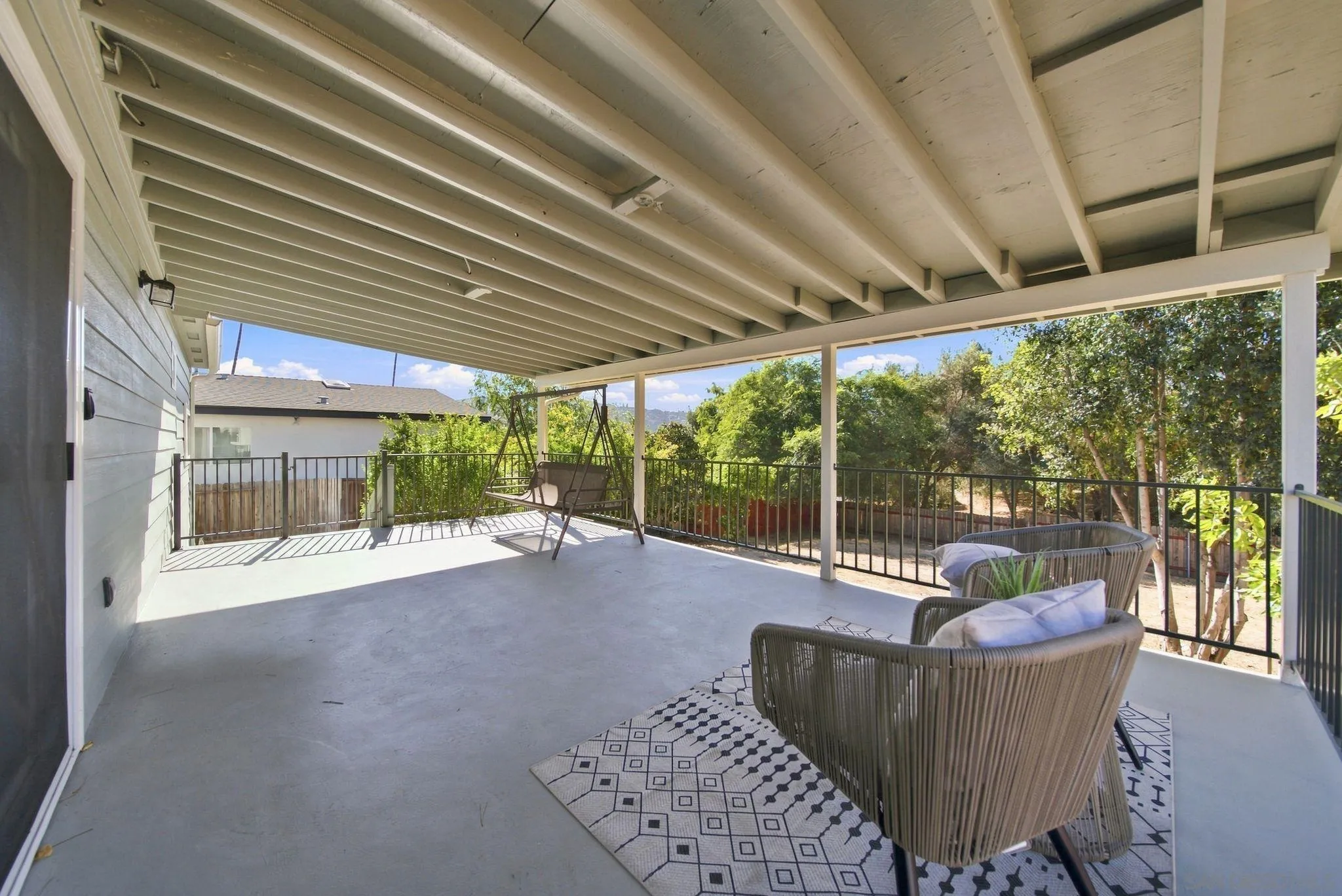 8661 Valencia Street Spring Valley, CA 91977 - Photo 23 of 37 Gallery Image 23