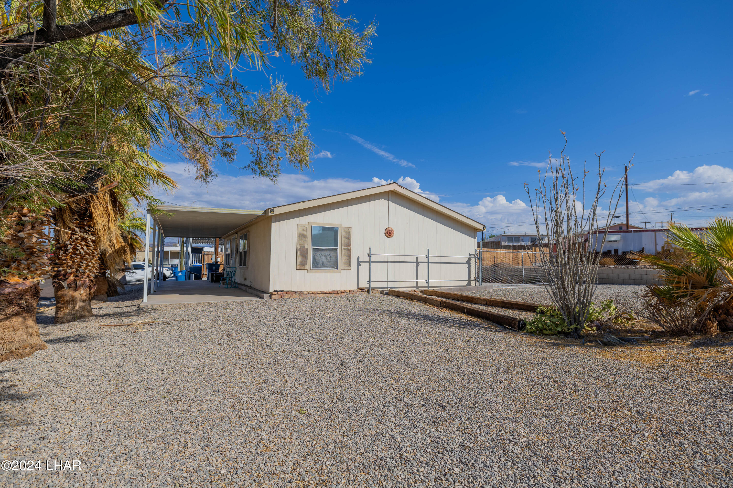 10604 Treasure Road Parker, AZ 85344 - Photo 3 of 29 F48A0507