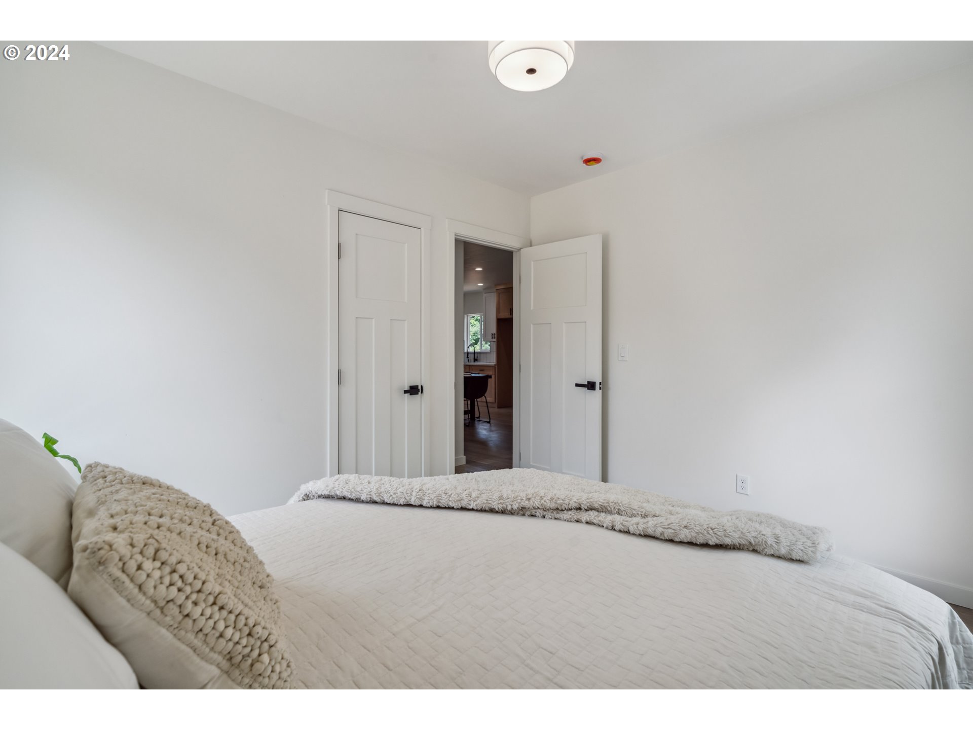 2904 R Street Vancouver, WA 98663 - Photo 29 of 46 a view of an empty room