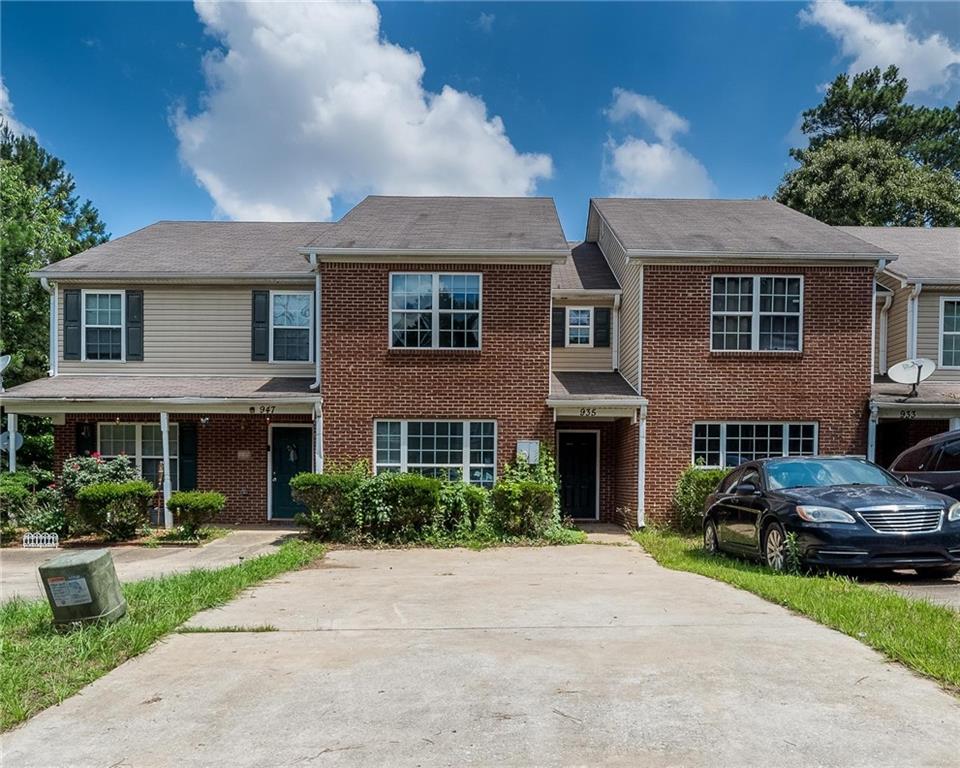 935 Hickory Bend Road Atlanta, GA 30349 - Photo 1 of 17