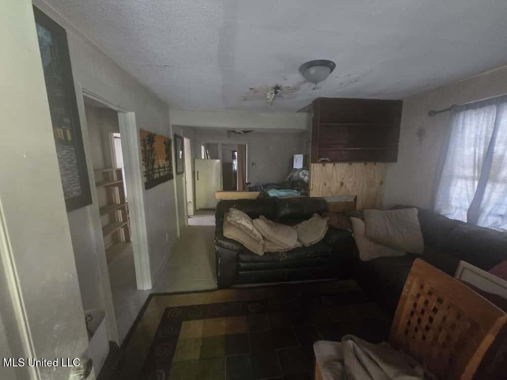 718 3rd N Street Vicksburg, MS 39183 - Photo 4 of 8 03