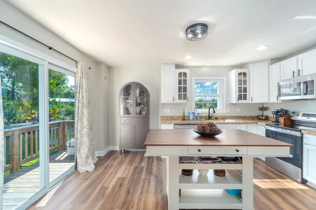 $1,149,000 | 1615 Fern Avenue, Big Pine Key, FL 33043