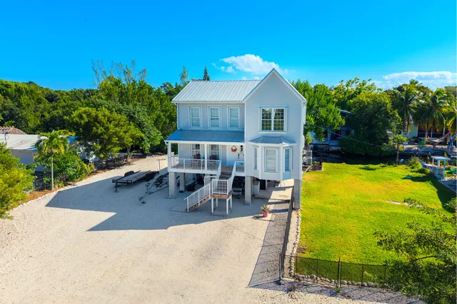 $1,149,000 | 1615 Fern Avenue, Big Pine Key, FL 33043