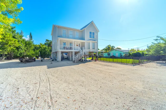$1,149,000 | 1615 Fern Avenue, Big Pine Key, FL 33043