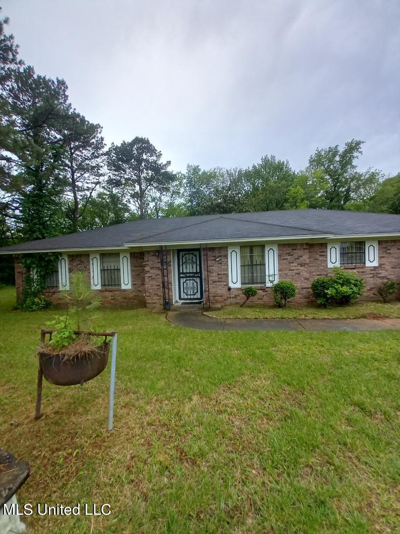 314 Trunnell Road Ridgeland, MS 39157 - Photo 2 of 11 Front of home