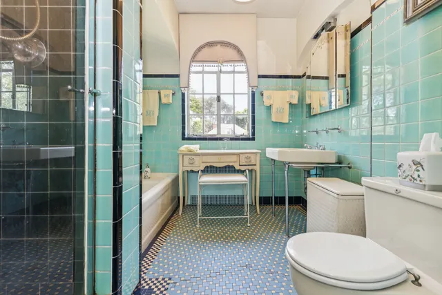 $735,000 | 6731 South Cregier Avenue, Chicago, IL 60649