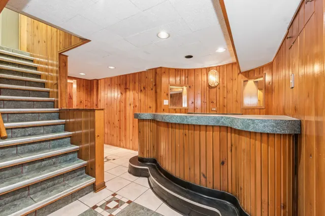 $735,000 | 6731 South Cregier Avenue, Chicago, IL 60649