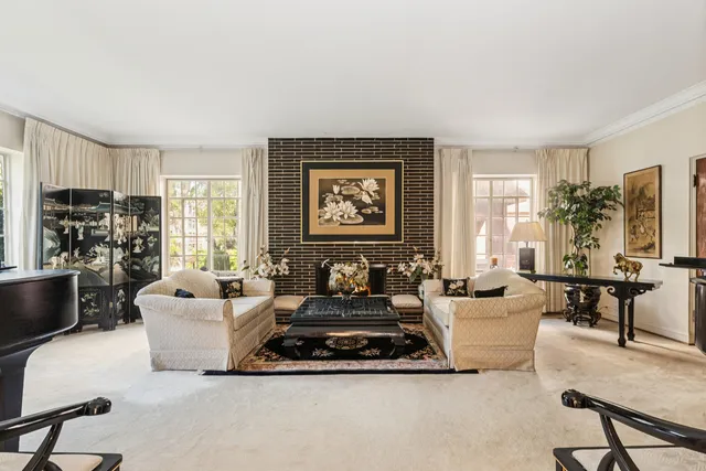 $735,000 | 6731 South Cregier Avenue, Chicago, IL 60649