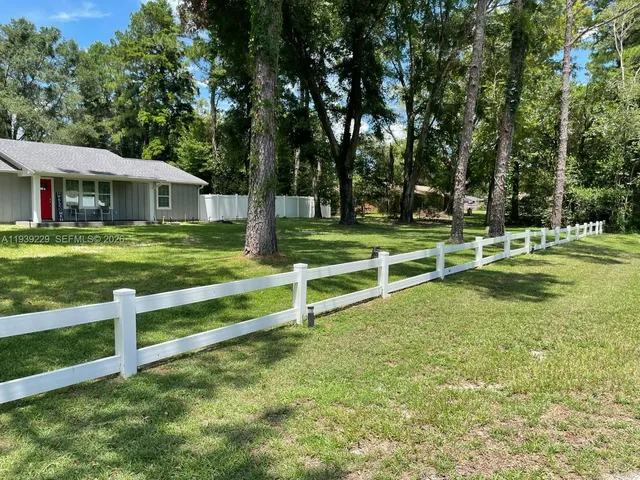 $1,600 | 399 Southwest Broderick Drive, Unit 399, Lake City, FL 32025