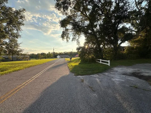 $1,600 | 399 Southwest Broderick Drive, Unit 399, Lake City, FL 32025