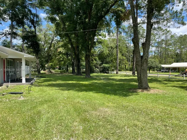 $1,600 | 399 Southwest Broderick Drive, Unit 399, Lake City, FL 32025